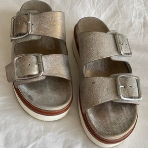 I/Sliders size 8.5 metallic! Worn twice.